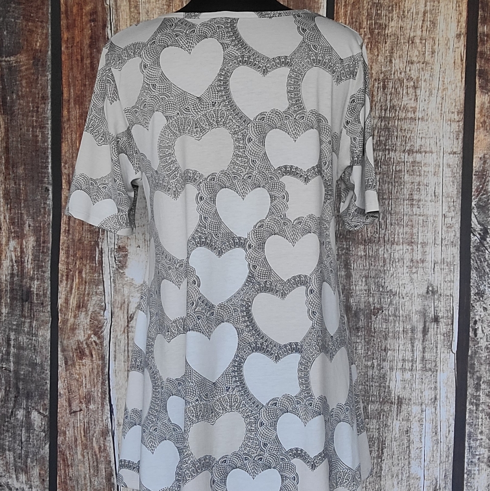 Lularoe Perfect T - Picture 3 of 4